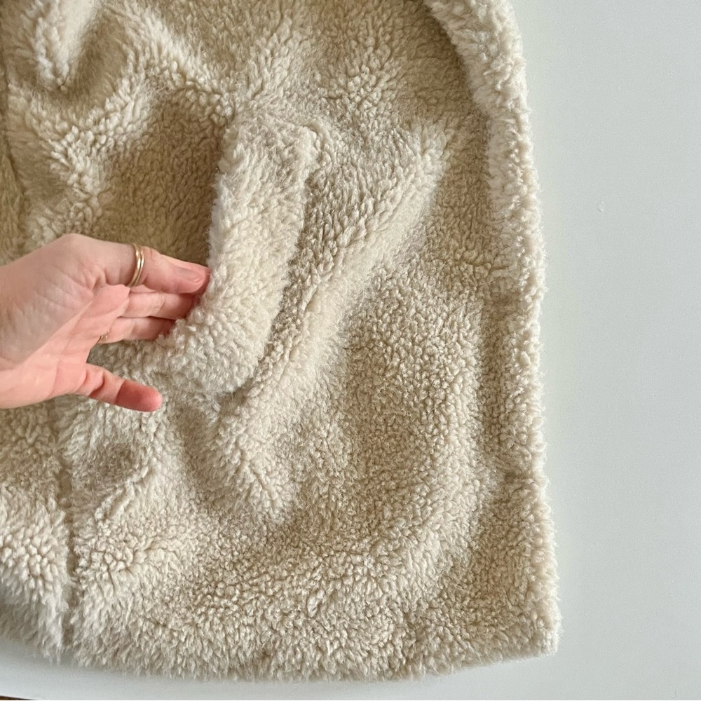 TopShop Teddy Coat in Cream (S) - Picture 9 of 16